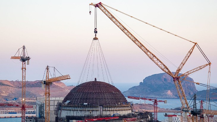 In pictures: Akkuyu 1 outer containment dome lifted into place