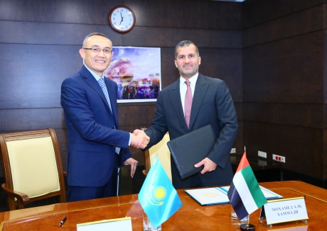 Galymzhan Pirmatov and Mohamed Al Hammadi_(Kazatomprom) 460x326