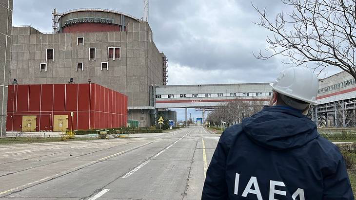 IAEA warning after gunfire near Zaporizhzhia nuclear plant 