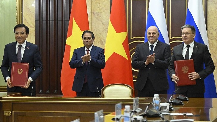 Vietnam, Russia sign agreement on new nuclear plant