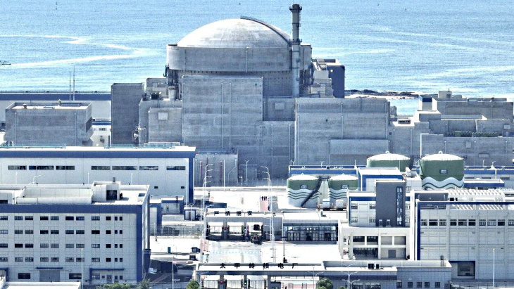 Fuel loading under way at new Chinese units