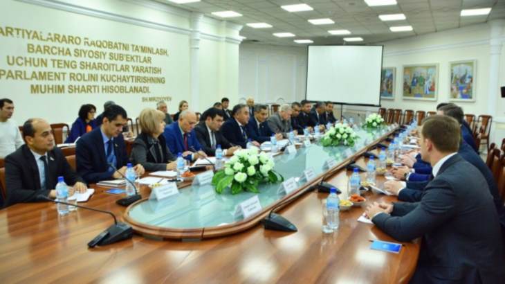 Uzbek lawmakers learn about Russian nuclear power